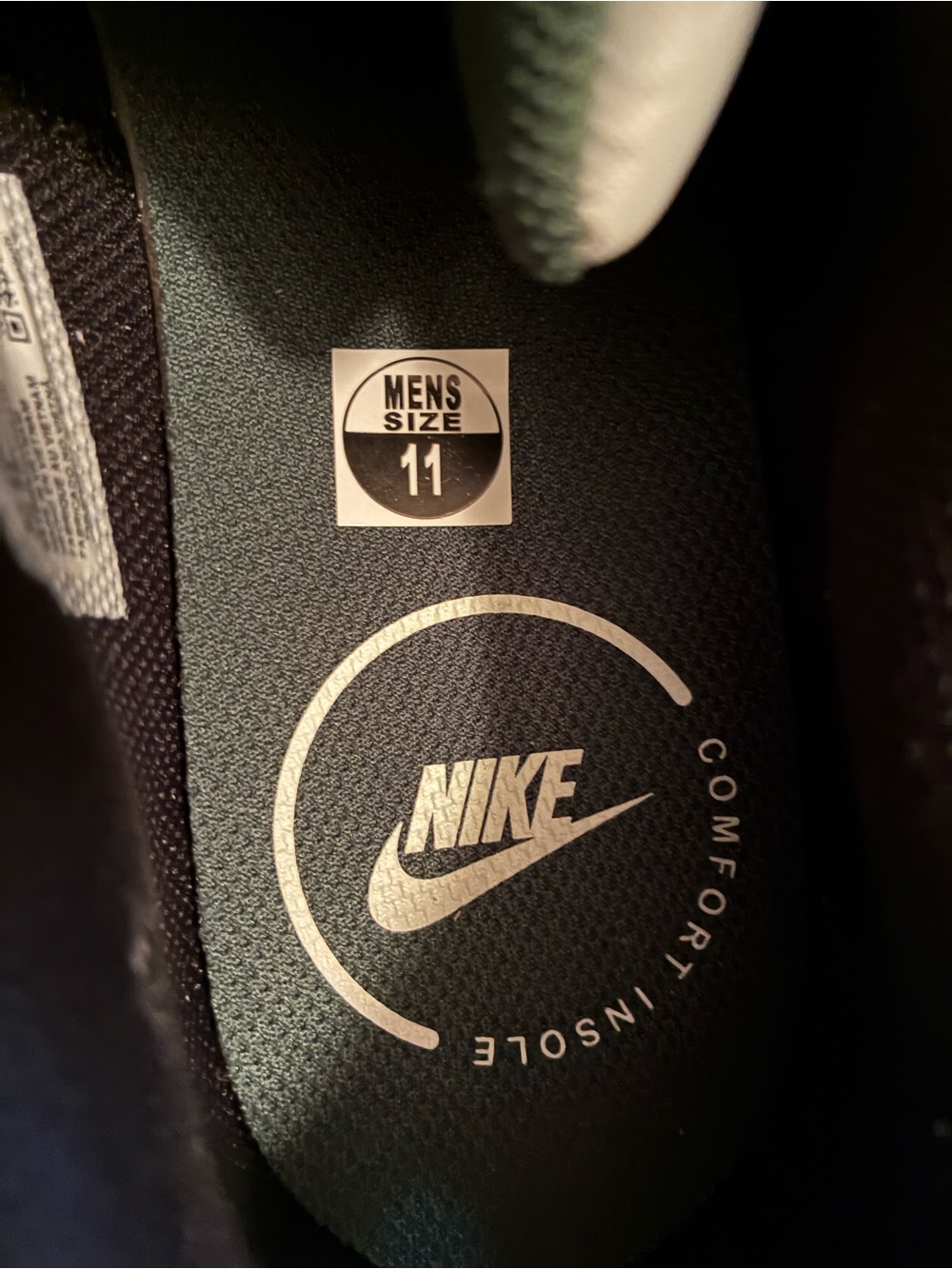 NWOT Men’s Nike Air Max White Green Black Sneakers, Size 11 - Picture 5 of 5